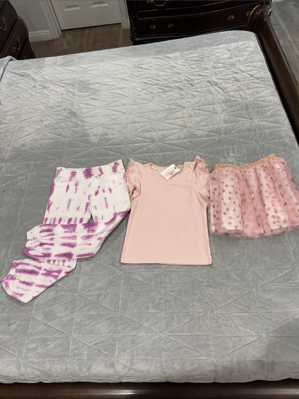 Tracker Tate,Jessica Simpson Light Pink Top size 6-7